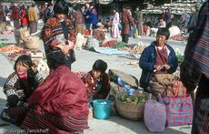 1055_Bhutan_1994_Markt in Paro.jpg